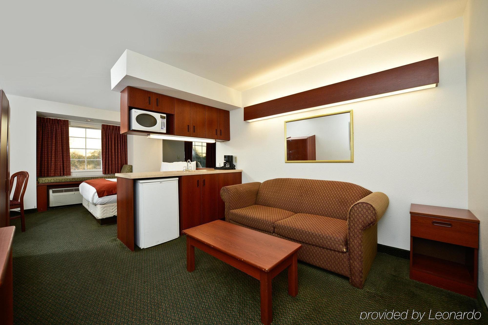 Americas Best Value Inn Lake Charles Interstate 210 Zewnętrze zdjęcie